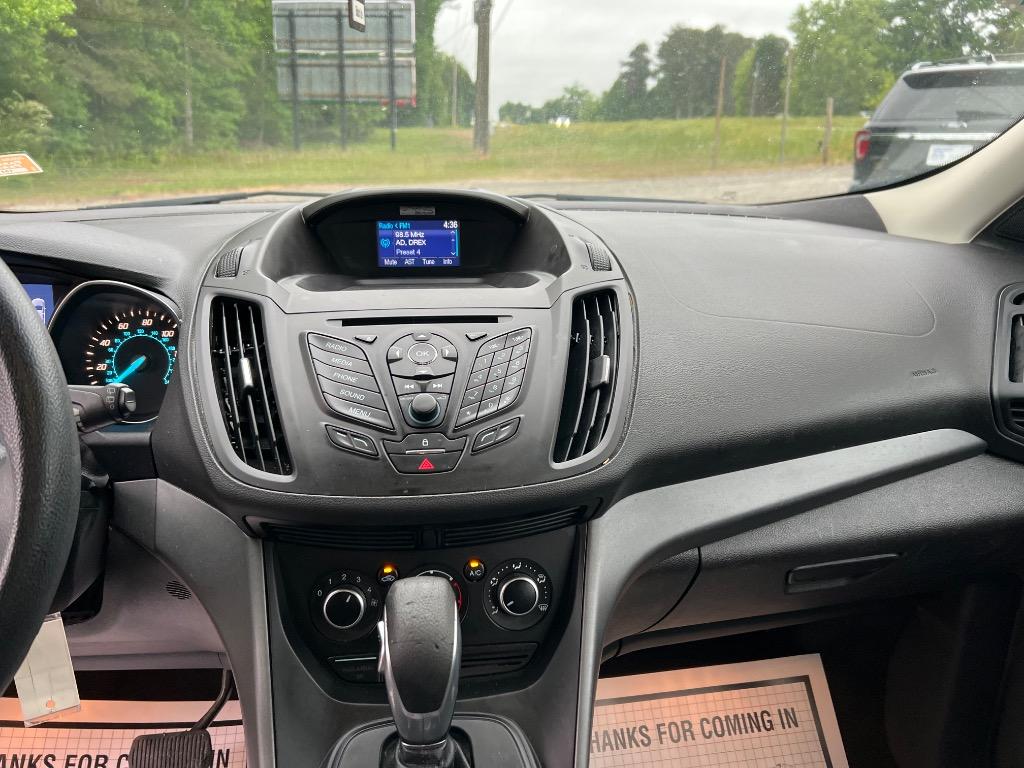 2014 Ford Escape S - Photo 9