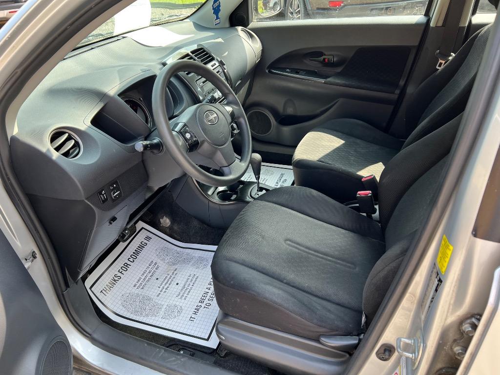 2009 Scion xD Base - Photo 7