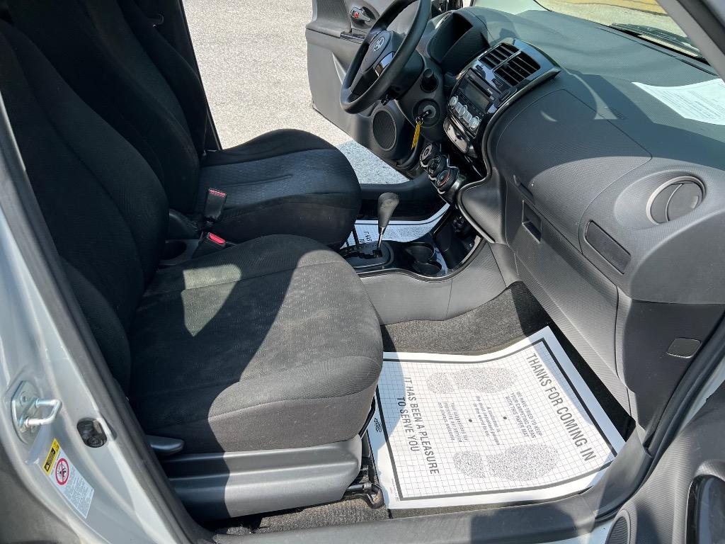 2009 Scion xD Base - Photo 10